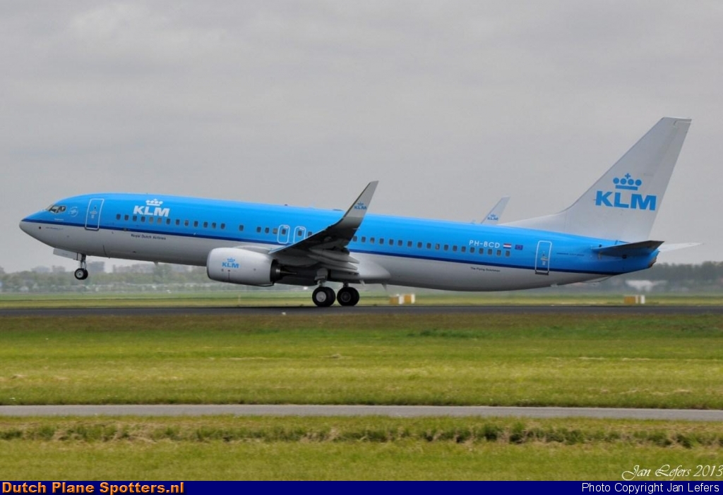 PH-BCD Boeing 737-800 KLM Royal Dutch Airlines by Jan Lefers