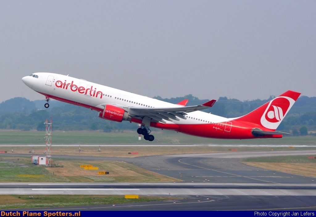 D-ALPC Airbus A330-200 Air Berlin by Jan Lefers