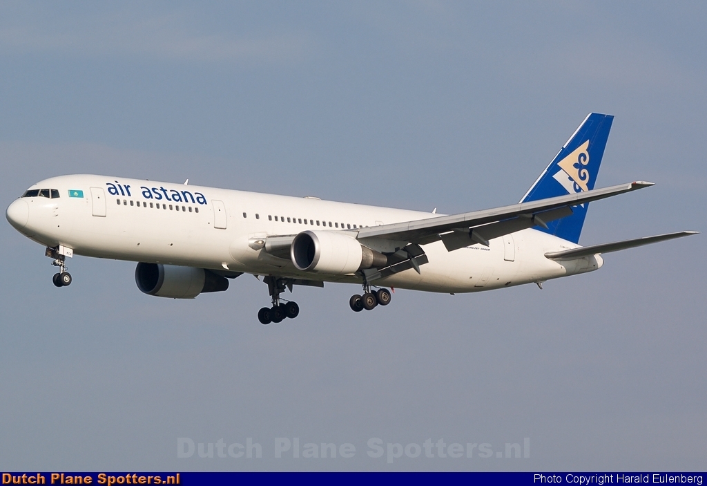 P4-KCA Boeing 767-300 Air Astana by Harald Eulenberg