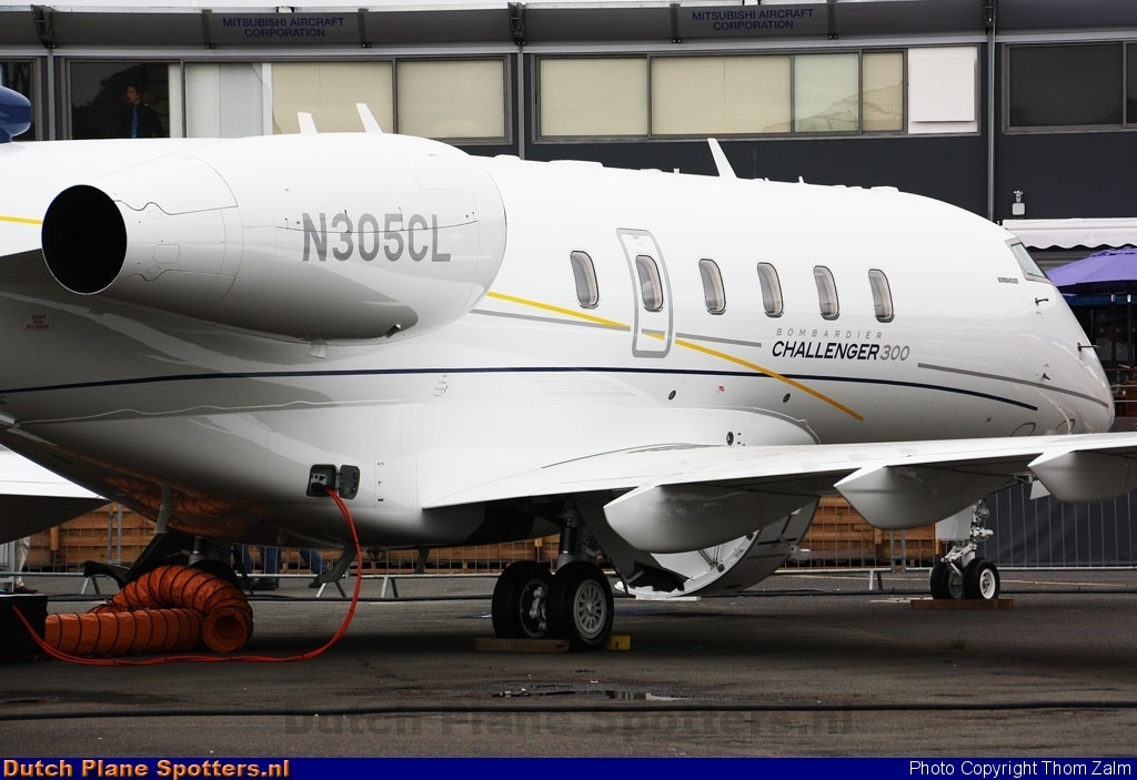 N305CL Bombardier BD-100 Challenger 300 Private by Thom Zalm