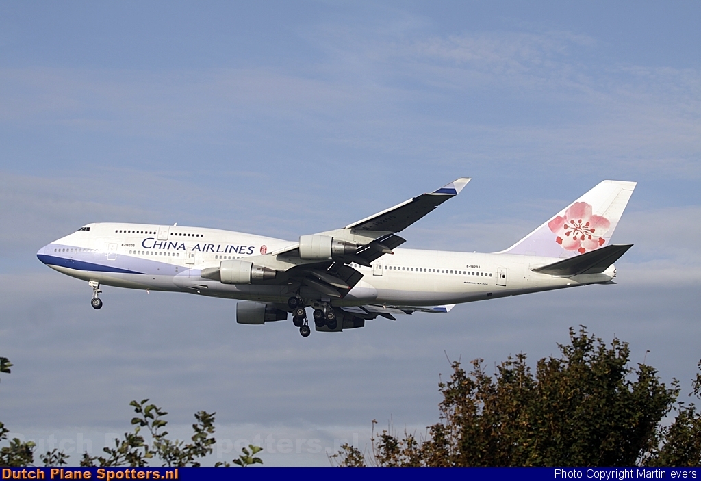 B-18205 Boeing 747-400 China Airlines by Martin evers