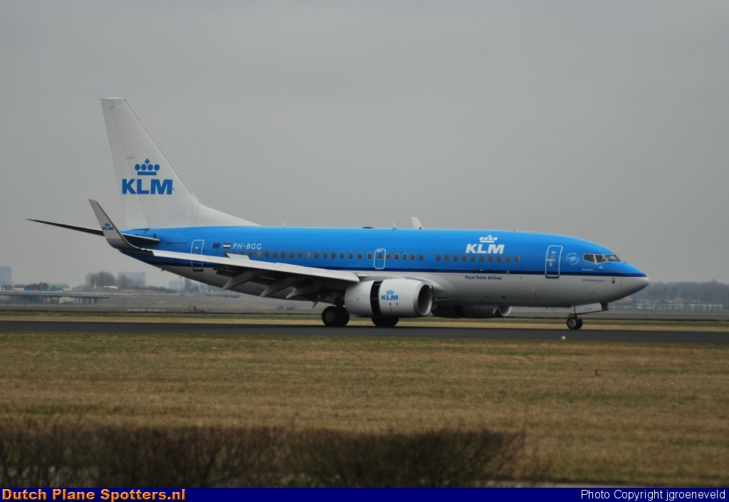 PH-BGG Boeing 737-700 KLM Royal Dutch Airlines by jgroeneveld
