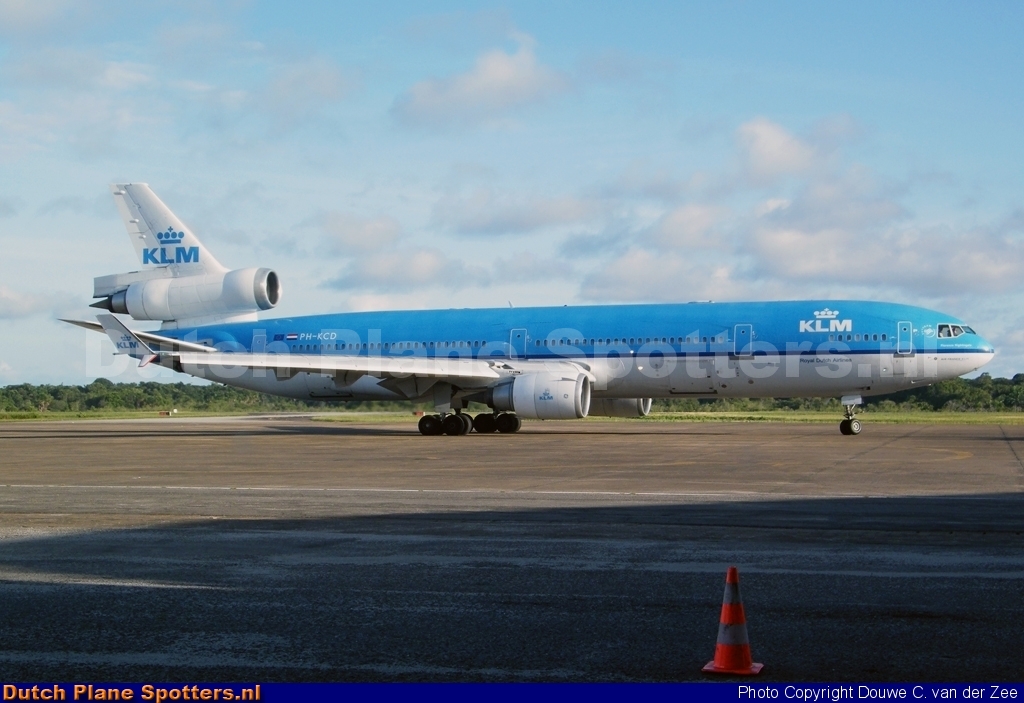 PH-KCD McDonnell Douglas MD-11 KLM Royal Dutch Airlines by Douwe C. van der Zee