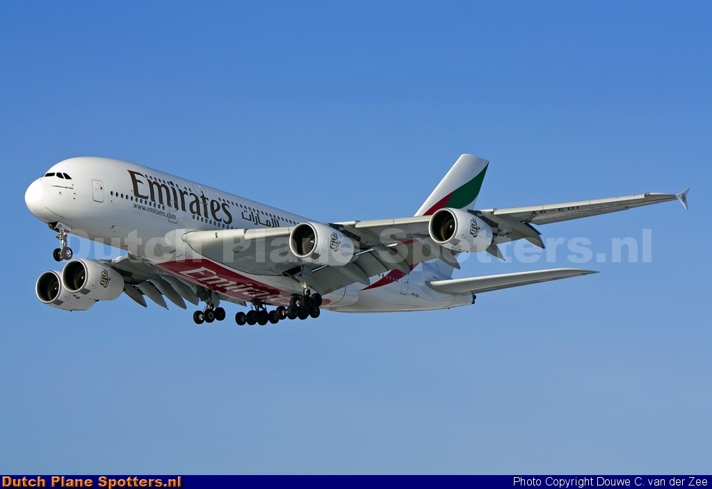 A6-EDI Airbus A380-800 Emirates by Douwe C. van der Zee