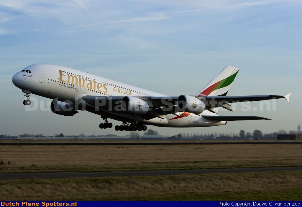 A6-EDW Airbus A380-800 Emirates by Douwe C. van der Zee