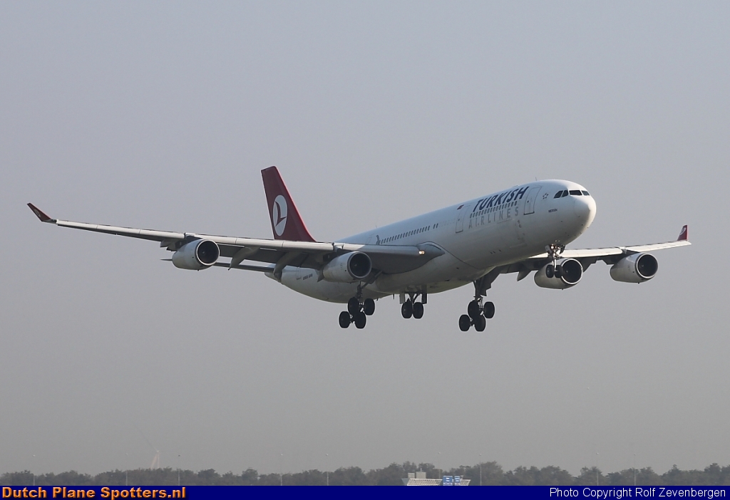 TC-JII Airbus A340-300 Turkish Airlines by Rolf Zevenbergen