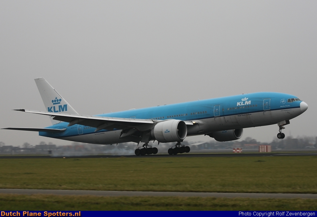 PH-BQM Boeing 777-200 KLM Royal Dutch Airlines by Rolf Zevenbergen