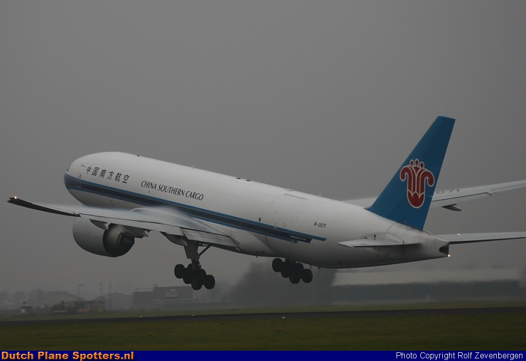 B-2071 Boeing 777-F China Southern Cargo by Rolf Zevenbergen