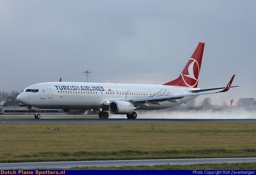 TC-JYA Boeing 737-900 Turkish Airlines by Rolf Zevenbergen