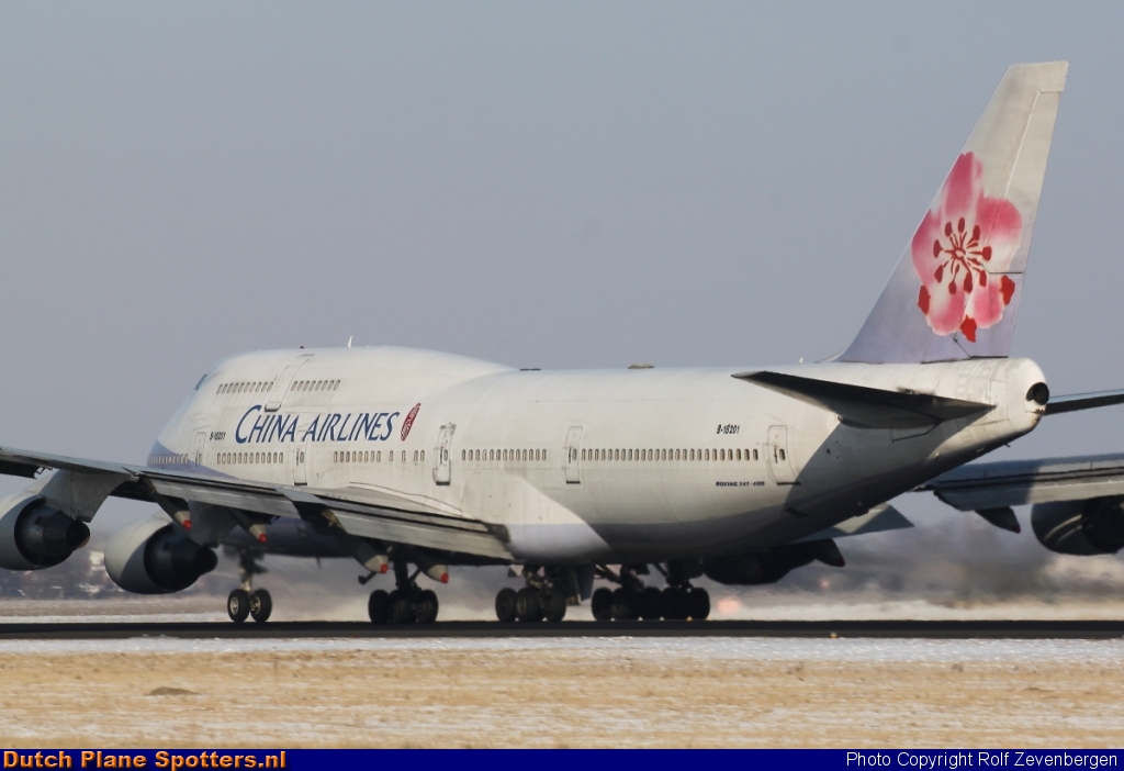B-18201 Boeing 747-400 China Airlines by Rolf Zevenbergen