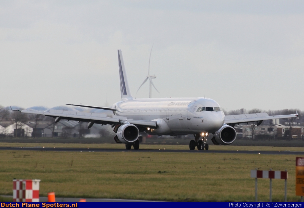 F-GTAR Airbus A321 Air France by Rolf Zevenbergen