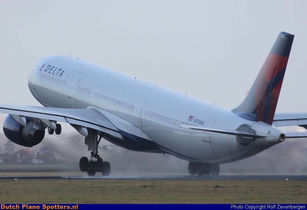 N815NW Airbus A330-300 Delta Airlines by Rolf Zevenbergen