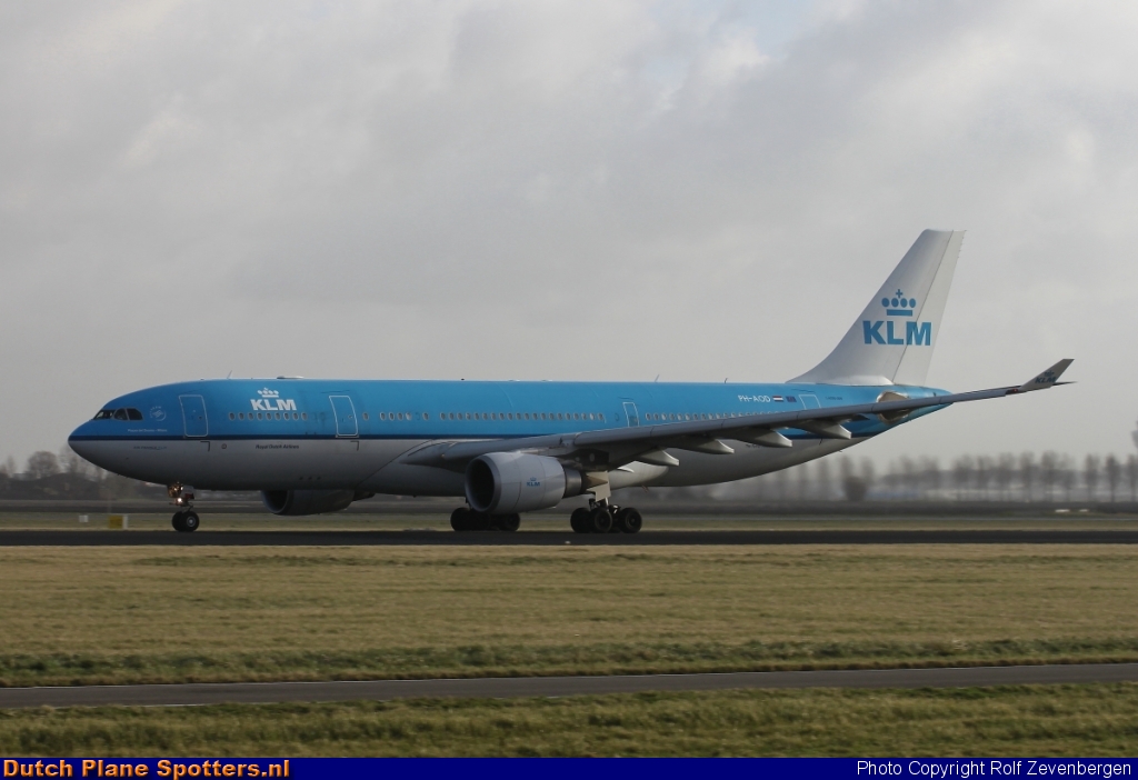 PH-AOD Airbus A330-200 KLM Royal Dutch Airlines by Rolf Zevenbergen