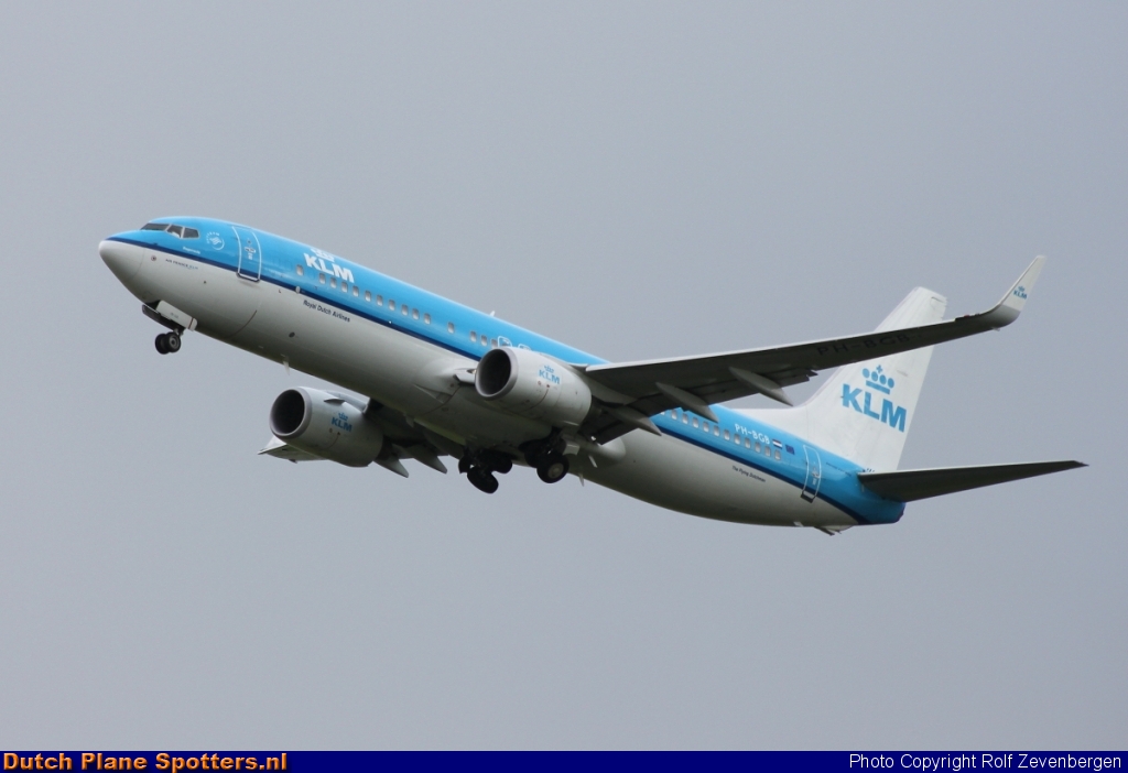 PH-BGB Boeing 737-800 KLM Royal Dutch Airlines by Rolf Zevenbergen