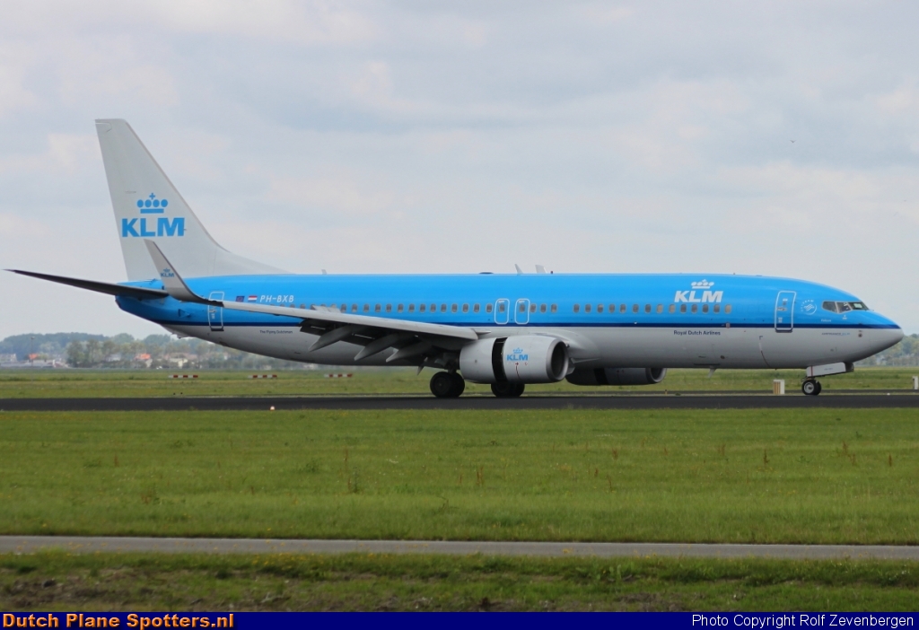 PH-BXB Boeing 737-800 KLM Royal Dutch Airlines by Rolf Zevenbergen