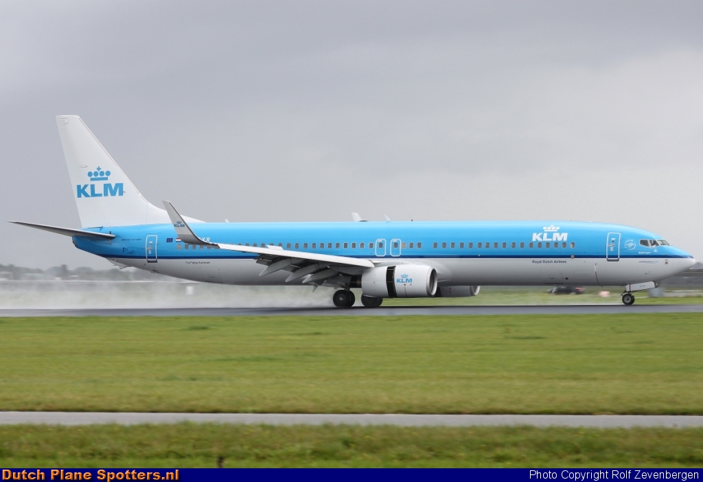 PH-BXR Boeing 737-900 KLM Royal Dutch Airlines by Rolf Zevenbergen