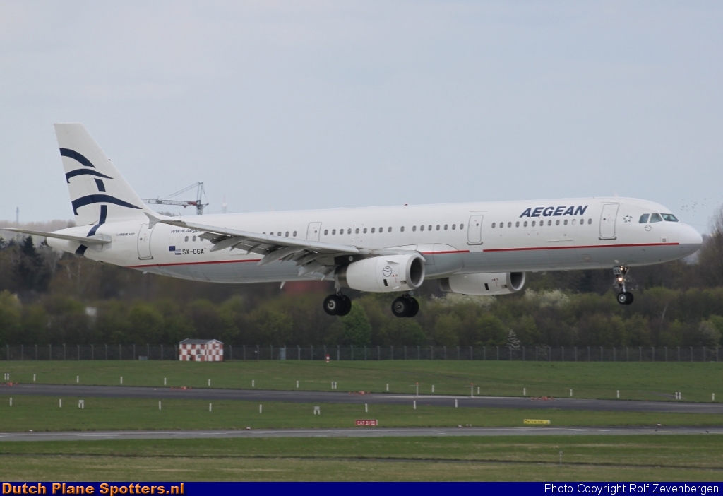 SX-DGA Airbus A321 Aegean Airlines by Rolf Zevenbergen