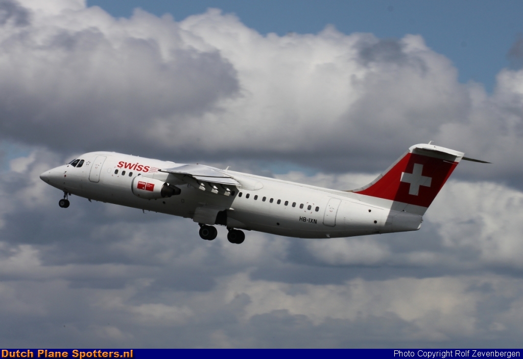HB-IXN BAe 146 Swiss International Air Lines by Rolf Zevenbergen