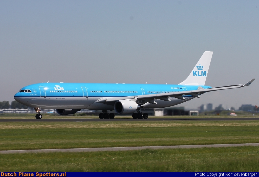 PH-AKB Airbus A330-300 KLM Royal Dutch Airlines by Rolf Zevenbergen