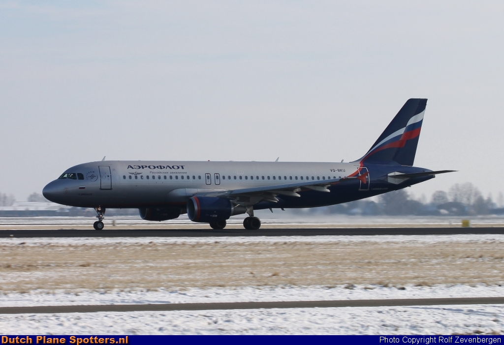 VQ-BKU Airbus A320 Aeroflot - Russian Airlines by Rolf Zevenbergen