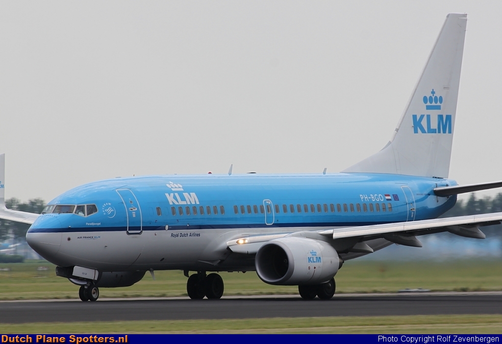 PH-BGO Boeing 737-700 KLM Royal Dutch Airlines by Rolf Zevenbergen