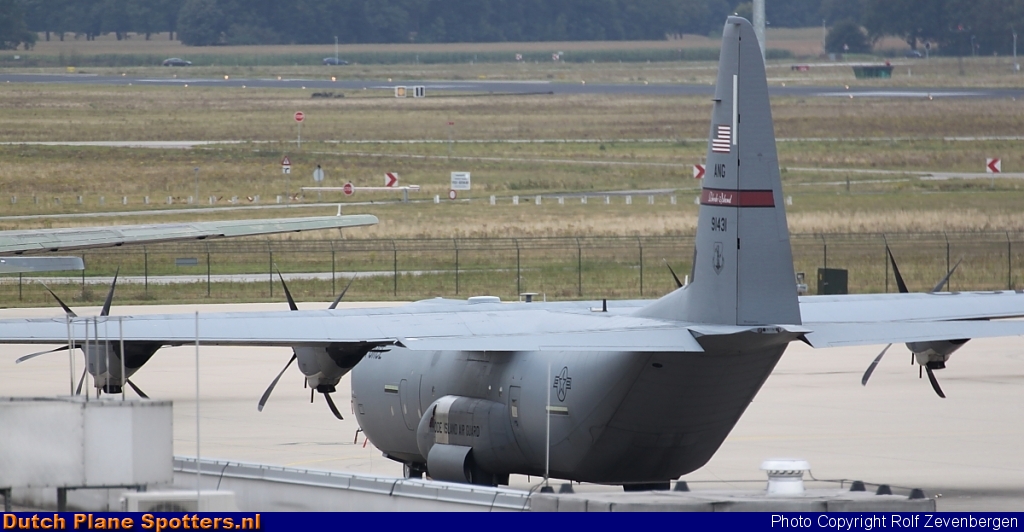 99-1431 Lockheed C-130 Hercules MIL - US Air Force by Rolf Zevenbergen