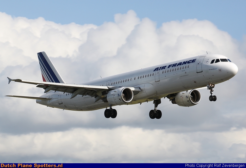 F-GTAD Airbus A321 Air France by Rolf Zevenbergen