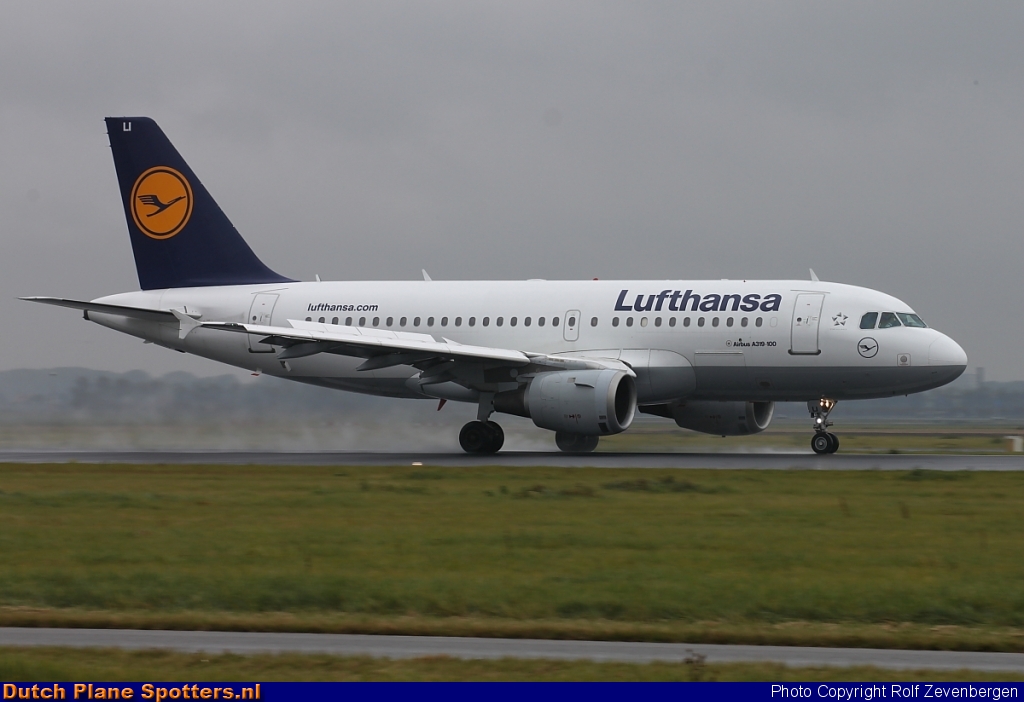D-AILI Airbus A319 Lufthansa by Rolf Zevenbergen