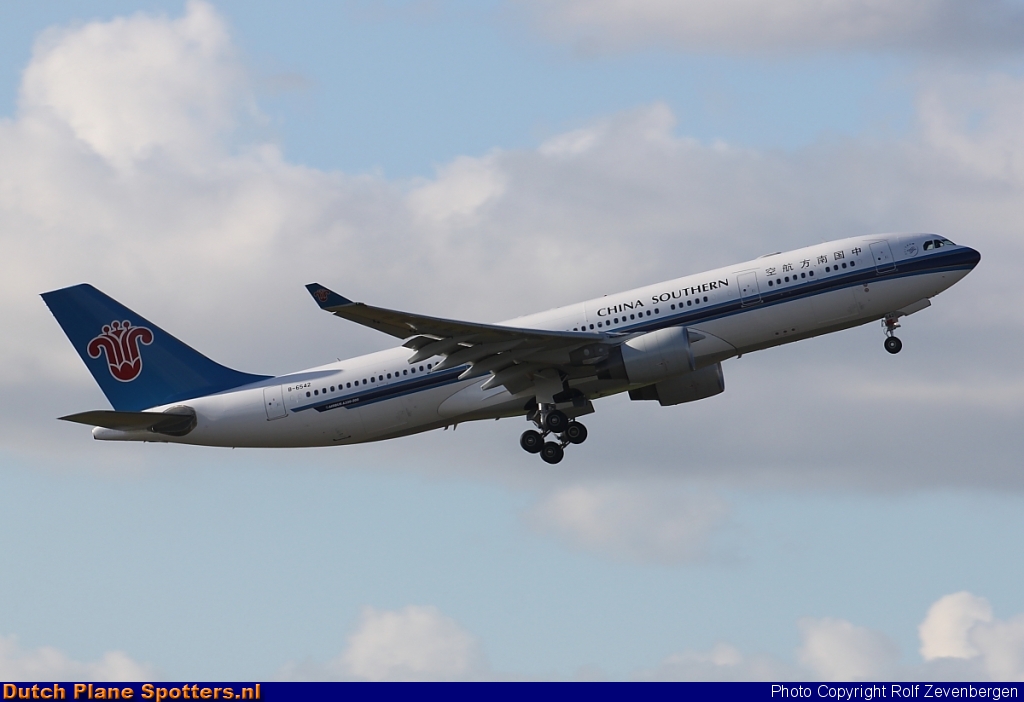 B-6542 Airbus A330-200 China Southern by Rolf Zevenbergen