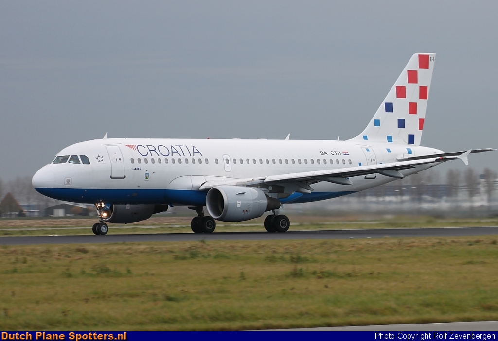 9A-CTH Airbus A319 Croatia Airlines by Rolf Zevenbergen