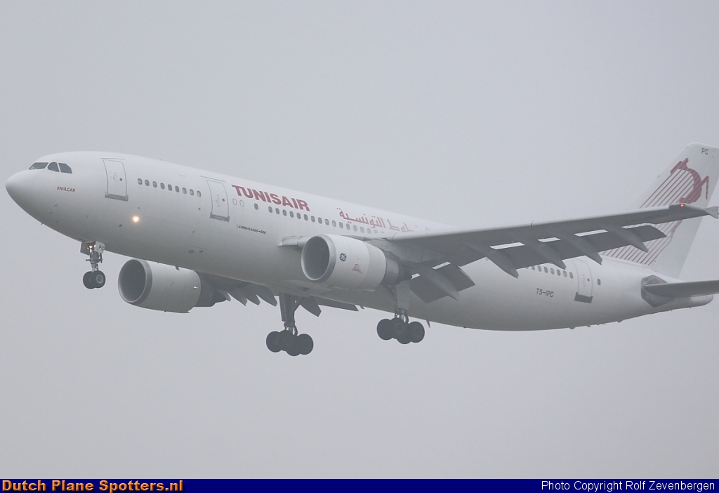 TS-IPC Airbus A300 Tunisair by Rolf Zevenbergen
