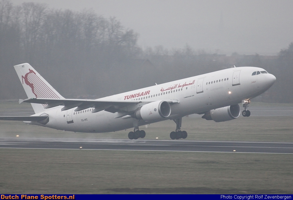 TS-IPC Airbus A300 Tunisair by Rolf Zevenbergen