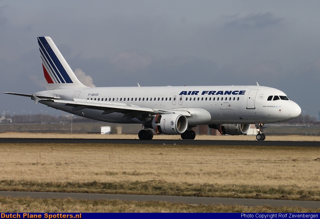 F-GKXO Airbus A320 Air France by Rolf Zevenbergen