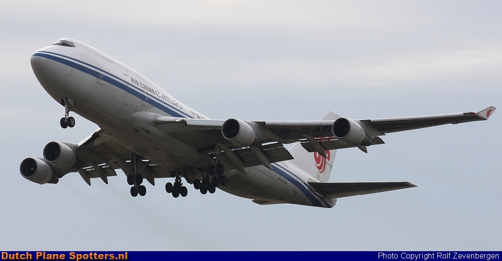 B-2456 Boeing 747-400 Air China Cargo by Rolf Zevenbergen