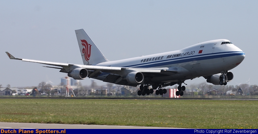 B-2409 Boeing 747-400 Air China Cargo by Rolf Zevenbergen