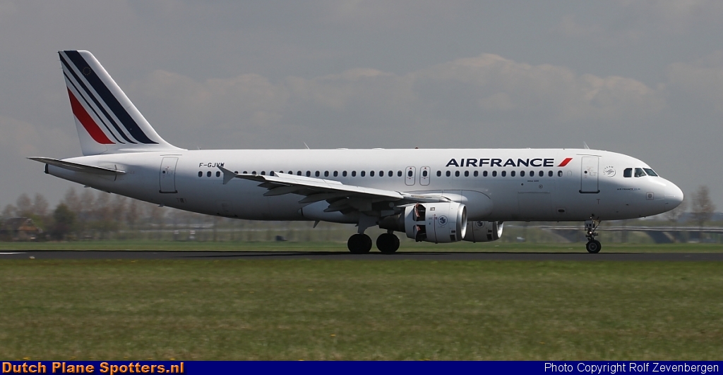 F-GJVW Airbus A320 Air France by Rolf Zevenbergen