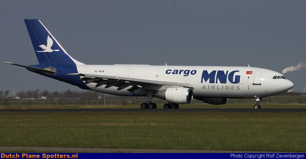 TC-MCB Airbus A300 MNG Airlines Cargo by Rolf Zevenbergen