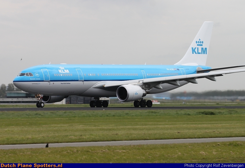PH-AON Airbus A330-200 KLM Royal Dutch Airlines by Rolf Zevenbergen