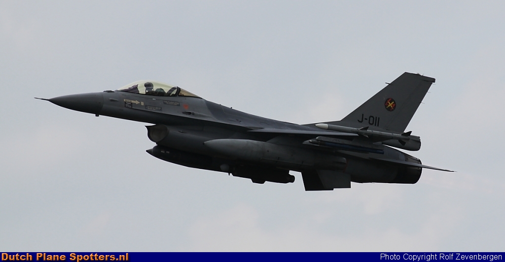 J-011 General Dynamics F-16 Fighting Falcon MIL - Dutch Royal Air Force by Rolf Zevenbergen
