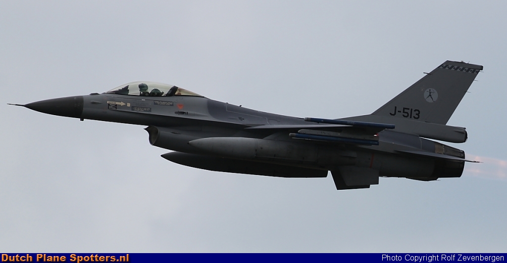J-513 General Dynamics F-16 Fighting Falcon MIL - Dutch Royal Air Force by Rolf Zevenbergen