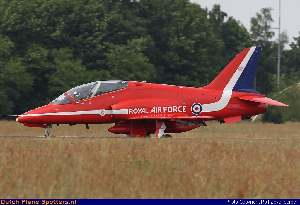 XX322 BAe Hawk T1 MIL - British Royal Air Force (Red Arrows) by Rolf Zevenbergen