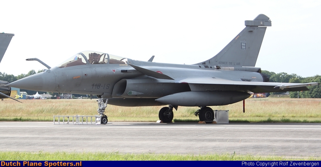 114 / 118-IS Dassault Rafale C MIL - French Air Force by Rolf Zevenbergen