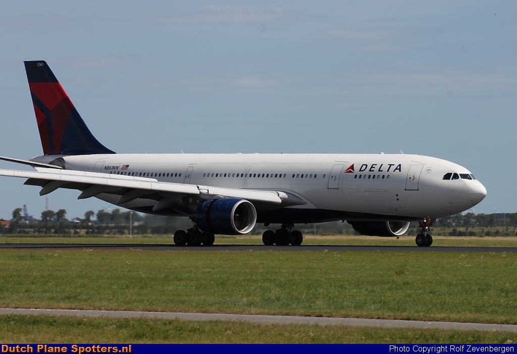 N861NW Airbus A330-200 Delta Airlines by Rolf Zevenbergen