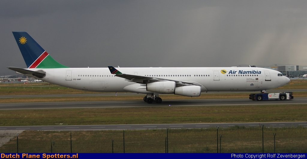 V5-NMF Airbus A340-300 Air Namibia by Rolf Zevenbergen