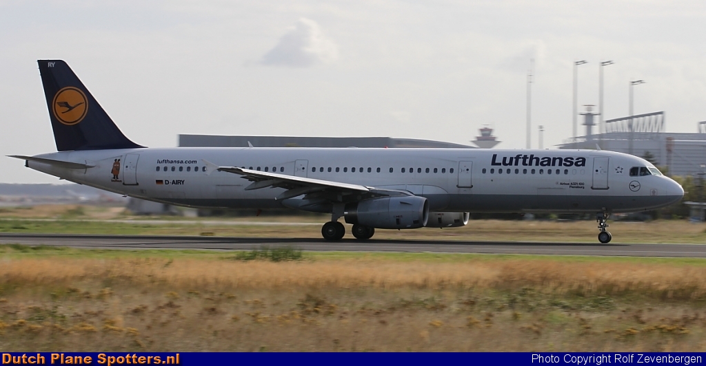 D-AIRY Airbus A321 Lufthansa by Rolf Zevenbergen