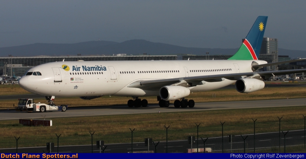V5-NME Airbus A340-300 Air Namibia by Rolf Zevenbergen
