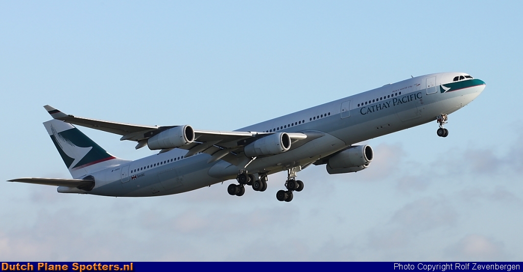 B-HXI Airbus A340-300 Cathay Pacific by Rolf Zevenbergen