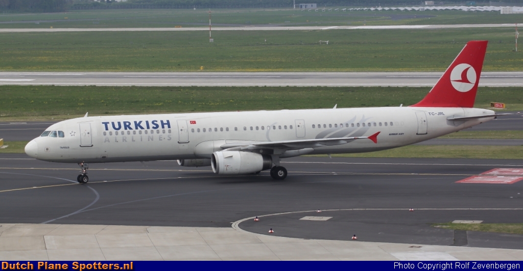 TC-JRL Airbus A321 Turkish Airlines by Rolf Zevenbergen