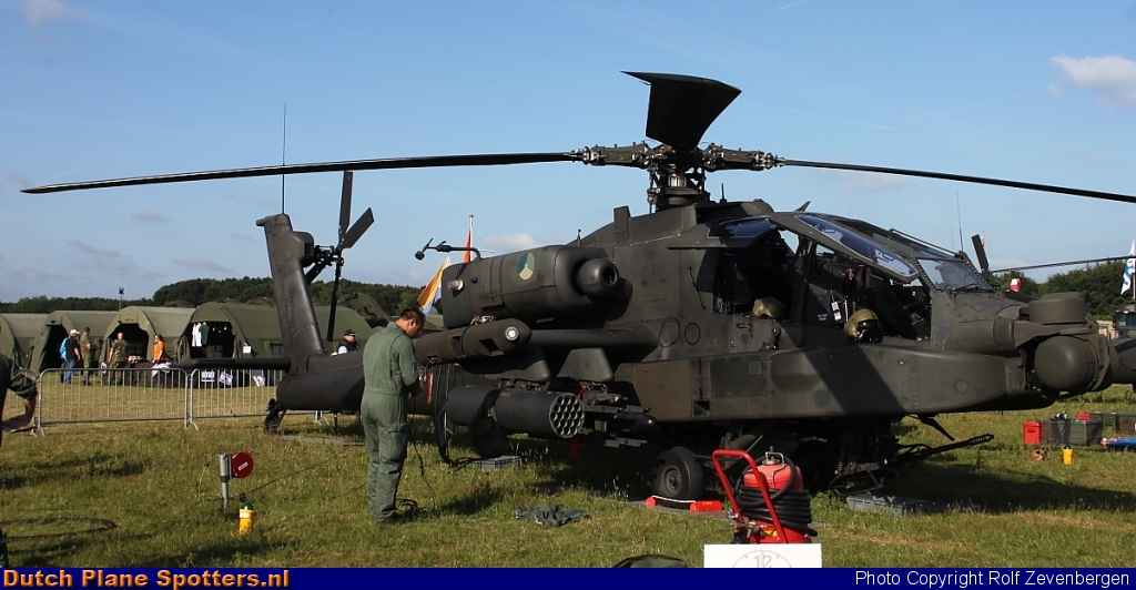 Q-29 Boeing AH-64 Apache MIL - Dutch Royal Air Force by Rolf Zevenbergen