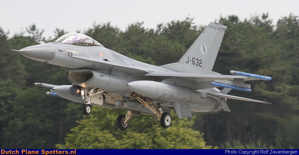J-632 General Dynamics F-16 Fighting Falcon MIL - Dutch Royal Air Force by Rolf Zevenbergen